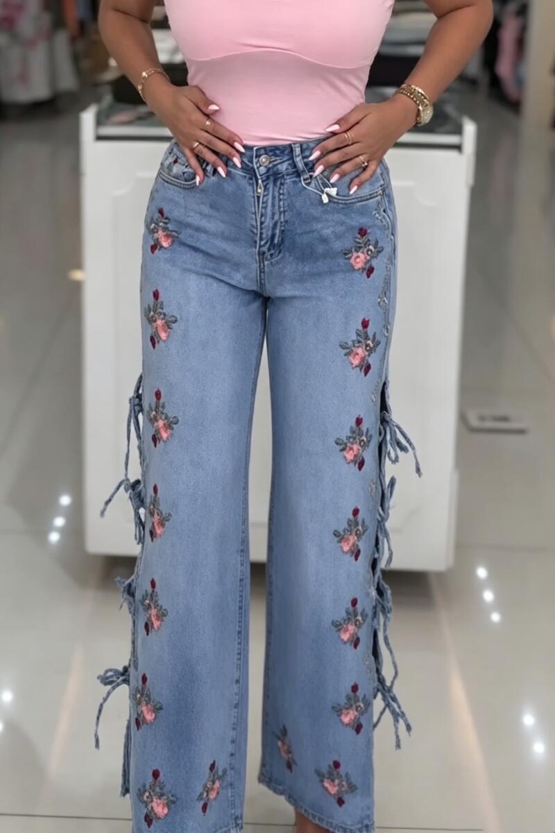 Women High Waisted Embroidered Side Hollow Strap Casual Wide Leg Jeans